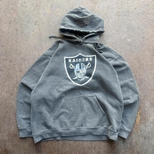 2000s Vintage Raiders football hoodie